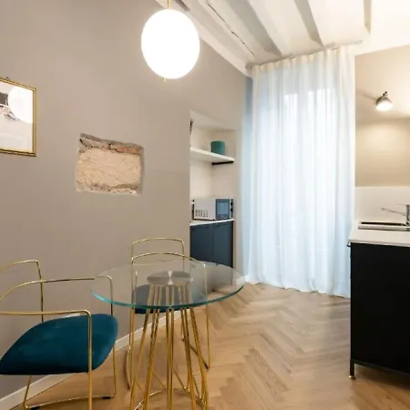Apartment Deco Deluxe Studio